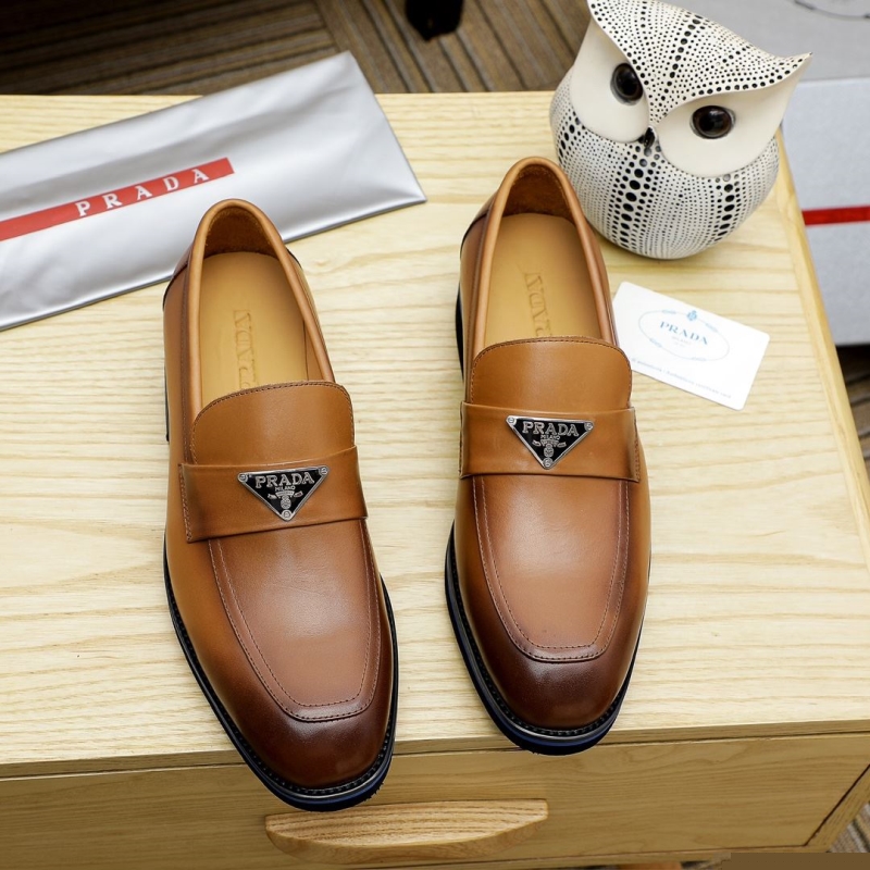 Pra*a leather shoes
